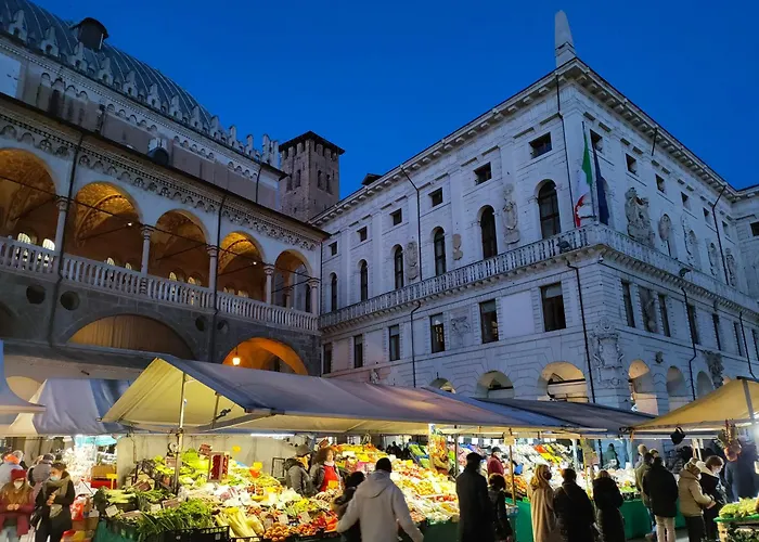 Officine Cavour Piazza Cavour